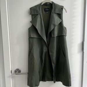 Club Monaco Size Small (S) Women’s Green Sleeveless Jacket